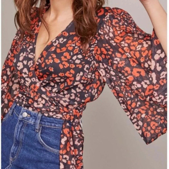 Revolve Astr Leopard Print Lissa  Top Sz Small - Picture 1 of 5